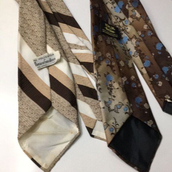 2 Vintage Men’s Neck Ties Retro Business Office Casual Tan Stripe & Brown Floral - Picture 8 of 11